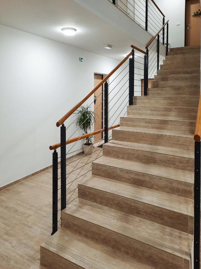 Enjoy Pula - New Apt With Terrace And Free Parking Garage エクステリア 写真